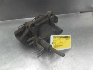 Used Front brake calliper, left Volkswagen Passat Variant (3B6) 2.0 Price on request offered by Akkie Stomphorst Autodemontage