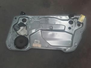 Used Window mechanism 2-door, front right Seat Ibiza III (6L1) 1.9 TDI 100 Price on request offered by Akkie Stomphorst Autodemontage
