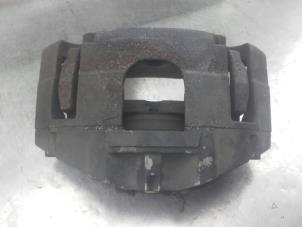Used Front brake calliper, right Opel Vectra C Caravan 3.0 CDTI V6 24V Price on request offered by Akkie Stomphorst Autodemontage