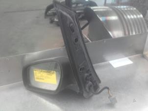 Used Wing mirror, left Ford C-Max Price on request offered by Akkie Stomphorst Autodemontage
