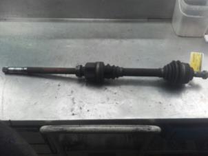 Used Front drive shaft, right Citroen Berlingo Multispace 1.6 Hdi 16V 75 Price on request offered by Akkie Stomphorst Autodemontage
