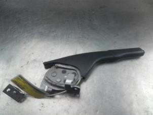 Used Parking brake lever Renault Clio III (BR/CR) 1.5 dCi 70 Price on request offered by Akkie Stomphorst Autodemontage