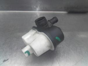 Used Fuel pressure sensor Volvo S40 Price on request offered by Akkie Stomphorst Autodemontage