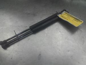 Used Set of tailgate gas struts Volvo S40 Price on request offered by Akkie Stomphorst Autodemontage