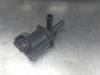Vacuum valve from a Citroen C1, 2005 / 2014 1.0 12V, Hatchback, Petrol, 998cc, 50kW (68pk), FWD, 1KRFE; CFB, 2005-06 / 2014-09, PMCFA; PMCFB; PNCFA; PNCFB 2006