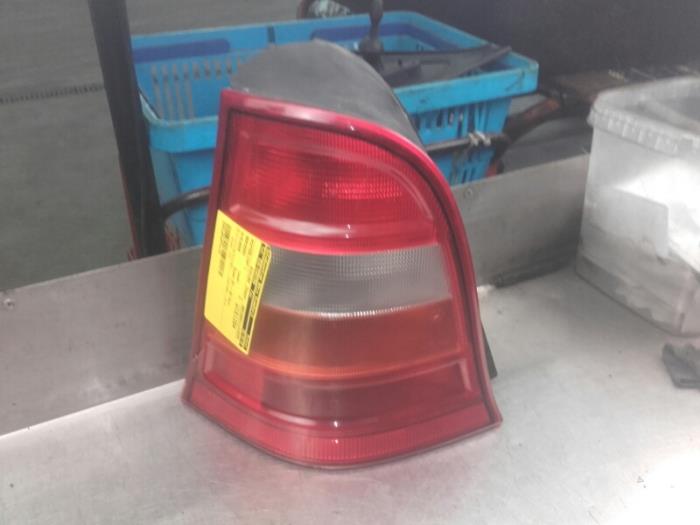 Taillight, left from a Mercedes-Benz A (W168) 1.4 A-140 1999