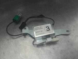Used Antenna Amplifier Subaru Forester (SG) 2.0 16V X Price on request offered by Akkie Stomphorst Autodemontage
