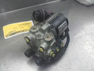Used ABS pump BMW 3-Serie Price on request offered by Akkie Stomphorst Autodemontage