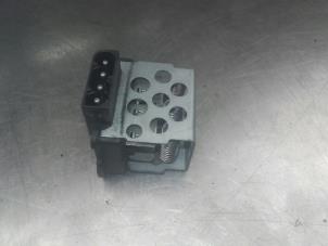 Used Heater resistor BMW 3-Serie Price on request offered by Akkie Stomphorst Autodemontage