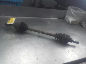 Used Front drive shaft, left Citroen C3 (FC/FL/FT) 1.4 Price on request offered by Akkie Stomphorst Autodemontage