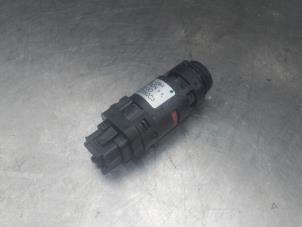 Used Interior temperature sensor Citroen C3 (FC/FL/FT) 1.4 Price on request offered by Akkie Stomphorst Autodemontage
