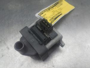Used Ignition coil Volkswagen Golf III (1H1) 1.6 i Price on request offered by Akkie Stomphorst Autodemontage