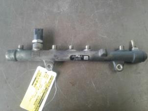Used Fuel injector nozzle Renault Megane II CC (EM) 1.9 dCi 130 Price on request offered by Akkie Stomphorst Autodemontage