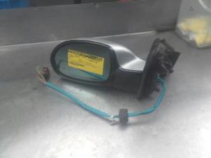 Used Wing mirror, left Citroen C5 I Berline (DC) 1.8 16V Price on request offered by Akkie Stomphorst Autodemontage