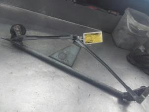 Used Wiper mechanism Volvo V70 (GW/LW/LZ) 2.5 10V Price on request offered by Akkie Stomphorst Autodemontage
