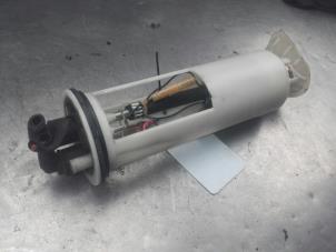 Used Electric fuel pump Volvo V70 (GW/LW/LZ) 2.5 10V Price on request offered by Akkie Stomphorst Autodemontage