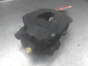 Used Front brake calliper, right Skoda Fabia II (5J) 1.2i Price on request offered by Akkie Stomphorst Autodemontage