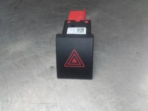Gebrauchte Panikbeleuchtung Schalter Skoda Fabia II (5J) 1.2i Preis auf Anfrage angeboten von Akkie Stomphorst Autodemontage