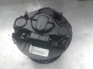 Used Heating and ventilation fan motor Nissan Micra (K12) 1.4 16V Price on request offered by Akkie Stomphorst Autodemontage