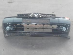 Used Front bumper Renault Clio II (BB/CB) 1.4 16V Price on request offered by Akkie Stomphorst Autodemontage