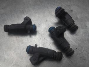 Used Injector (petrol injection) Honda Jazz Price on request offered by Akkie Stomphorst Autodemontage