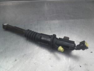 Used Clutch master cylinder Citroen Berlingo 1.6 Hdi 90 Phase 2 Price on request offered by Akkie Stomphorst Autodemontage
