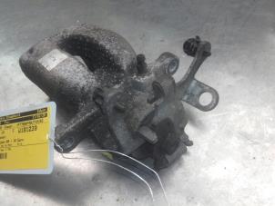 Used Rear brake calliper, left Citroen Berlingo 1.6 Hdi 90 Phase 2 Price on request offered by Akkie Stomphorst Autodemontage