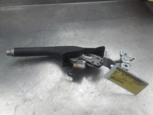 Used Parking brake lever Honda Jazz Price on request offered by Akkie Stomphorst Autodemontage