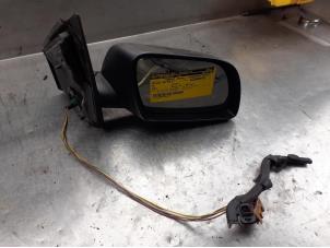 Used Wing mirror, right Volkswagen Polo IV (9N1/2/3) 1.2 12V Price on request offered by Akkie Stomphorst Autodemontage