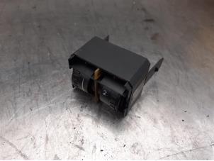 Used AIH headlight switch Volkswagen Caddy III (2KA,2KH,2CA,2CH) 2.0 SDI Price on request offered by Akkie Stomphorst Autodemontage