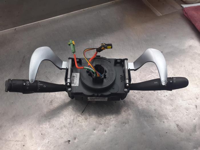 Steering column stalks with part number 96576783X stock