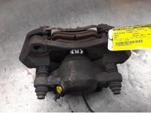 Used Front brake calliper, left Audi A5 Cabrio (8F7) 2.7 TDI V6 24V Price on request offered by Akkie Stomphorst Autodemontage