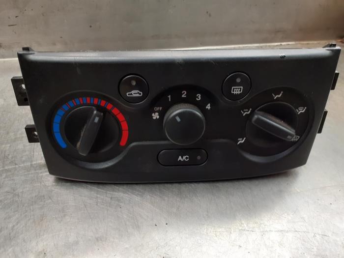 Panel de control de calefacción de un Daewoo Kalos (SF48) 1.2 2008