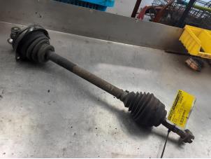 Used Front drive shaft, left Renault Kangoo Express (FC) 1.5 dCi 60 Price on request offered by Akkie Stomphorst Autodemontage