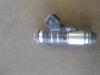Injektor (Benzineinspritzung) van een Peugeot 206 (2A/C/H/J/S), 1998 / 2012 1.1 XN,XR, Fließheck, Benzin, 1.124cc, 44kW (60pk), FWD, TU1JP; HFX, 2000-03 / 2007-02, 2CHFXF; 2AHFXF; 2SHFXU 2004