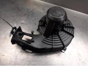 Used Heating and ventilation fan motor Opel Meriva 1.6 16V Price on request offered by Akkie Stomphorst Autodemontage
