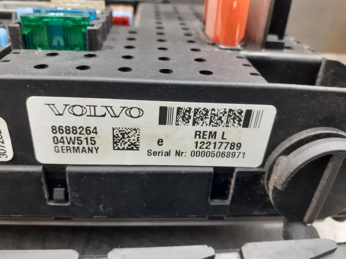 Cerradura de contacto y ordenador de un Volvo V70 (SW) 2.4 20V 140 2005