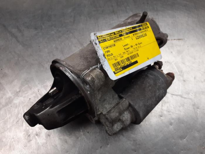 Starter from a Ford Focus 1 Wagon 1.6 16V 1999