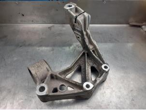Used Front wishbone support, left Volkswagen Polo IV (9N1/2/3) 1.4 16V Price on request offered by Akkie Stomphorst Autodemontage