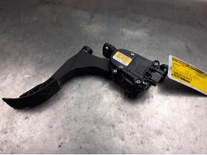 Used Accelerator pedal Volkswagen Polo IV (9N1/2/3) 1.4 16V Price on request offered by Akkie Stomphorst Autodemontage