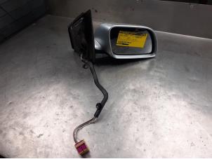 Used Wing mirror, right Volkswagen Polo IV (9N1/2/3) 1.4 16V Price on request offered by Akkie Stomphorst Autodemontage