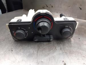 Used Heater control panel Renault Clio III (BR/CR) 1.5 dCi 85 Price on request offered by Akkie Stomphorst Autodemontage