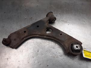 Used Front wishbone, left Fiat Grande Punto (199) 1.4 Price on request offered by Akkie Stomphorst Autodemontage