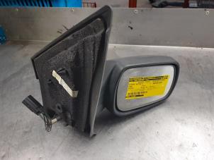 Used Wing mirror, right Ford Fiesta 5 (JD/JH) 1.4 TDCi Price on request offered by Akkie Stomphorst Autodemontage