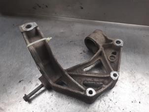 Used Front wishbone support, right Seat Ibiza III (6L1) 1.4 16V 75 Price on request offered by Akkie Stomphorst Autodemontage