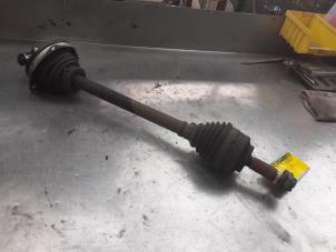 Used Front drive shaft, left Nissan Kubistar (F10) 1.5 dCi 60 Price on request offered by Akkie Stomphorst Autodemontage