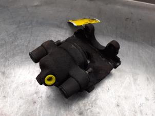 Used Rear brake calliper, left BMW 3 serie Touring (E46/3) 318i Price on request offered by Akkie Stomphorst Autodemontage