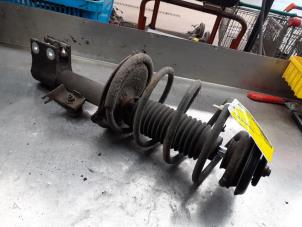 Used Front shock absorber rod, left Peugeot 307 Break (3E) 1.6 16V Price on request offered by Akkie Stomphorst Autodemontage