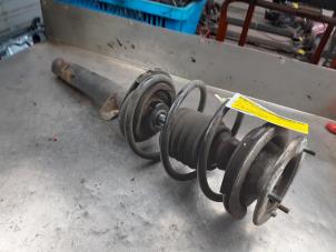 Used Front shock absorber rod, left BMW 3 serie Touring (E46/3) 318i Price on request offered by Akkie Stomphorst Autodemontage