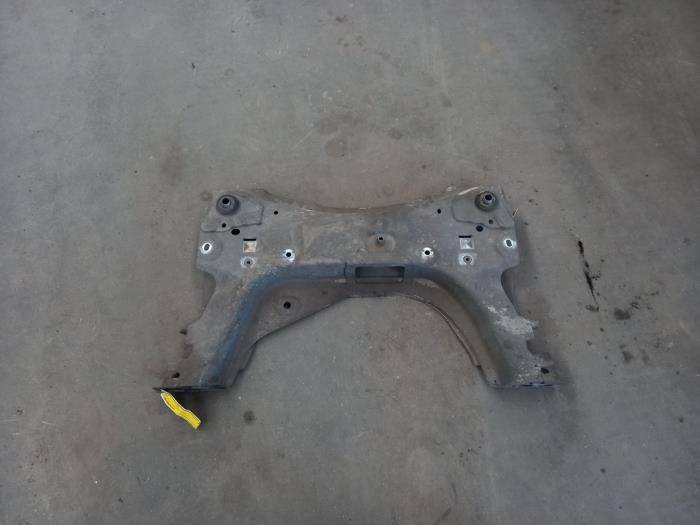 Subframe Renault Clio III 1.5 dCi 70 - K9KM7